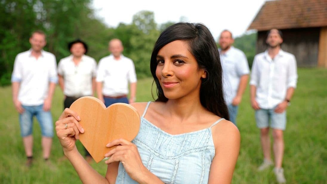 Ob einer der Handwerker bei der Dating-Show „Stadt + Land = Liebe" seine Traumfrau findet, ist im SWR und  in der ARD Mediathek zu sehen.