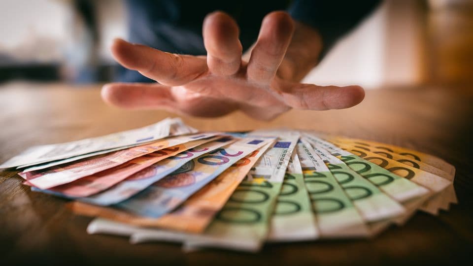Handwerker erhöhen die Preise. Haben Sie mitgezogen?