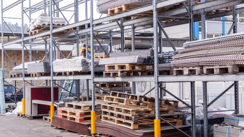 Die neue EU-Bauproduktenverordnung legt einen stärkeren Fokus auf Umwelt- und Nachhaltigkeitsaspekte, Produktsicherheit sowie die Kreislaufwirtschaft in der Baubranche.