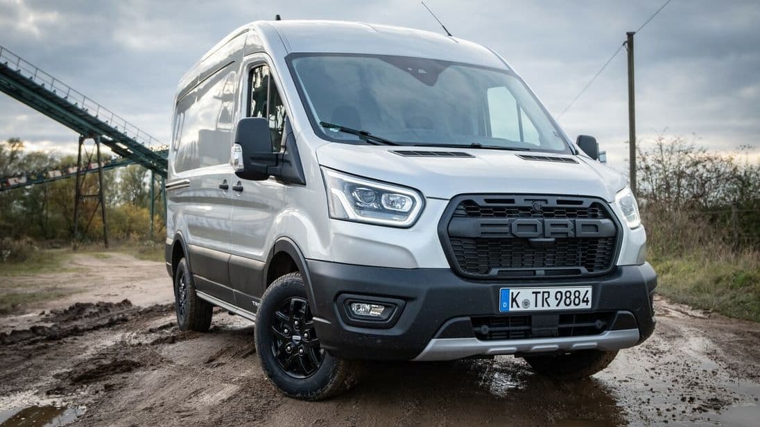 Ganz der Alte: Auch mit kontrastiertem Röckchen bleibt der L2H2 ganz Transporter.