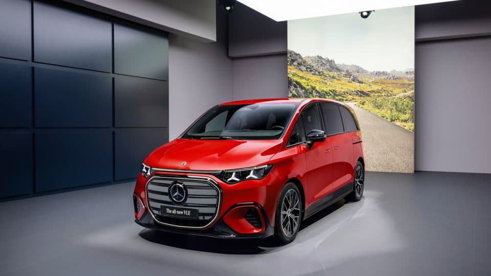 Mercedes-Benz präsentierte auf der Weltpremiere in Stuttgart erste Details zum neuen elektrischen VLE.