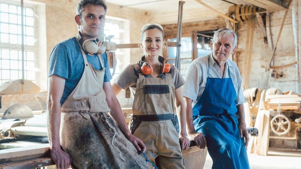 Fast 25 Prozent aller Inhaber wollen ihre Handwerksbetriebe an Mitarbeiter, Existenzgründer oder Wettbewerber verkaufen.