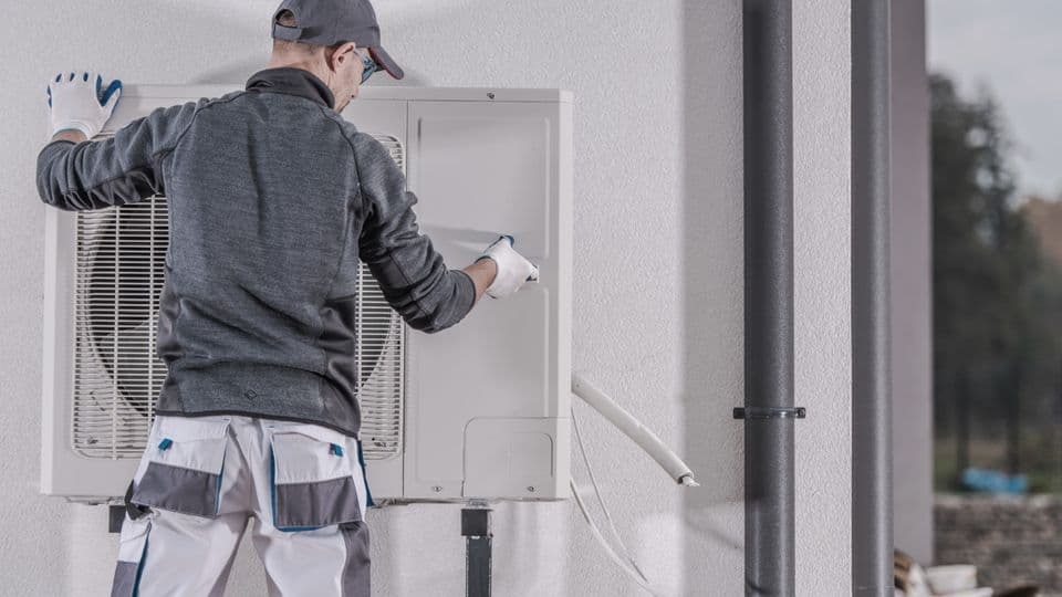 Rückabwicklung des Vertrages: Handwerker muss die Wärmepumpe wieder ausbauen.