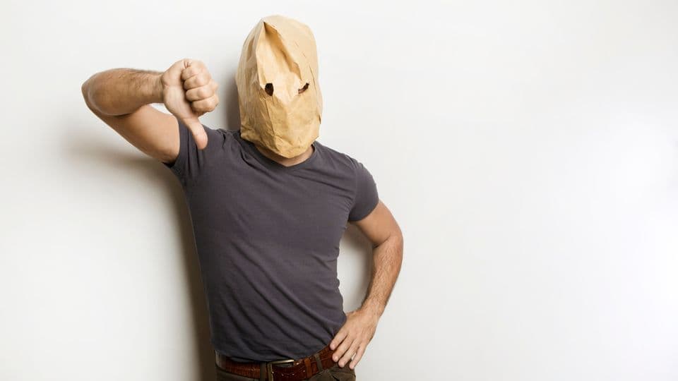 Anonyme Anzeigen: Tippgeber sind relativ sicher, solange sie keine bewussten Falschaussagen machen und der Fall nicht vor einem Strafgericht landet.