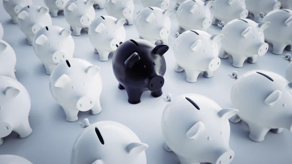 Schwarzgeld-Verdacht: Passt der teure Lebensstil nicht zu dem Privatentnahmen, vermutet das Finanzamt Steuerhinterziehung.