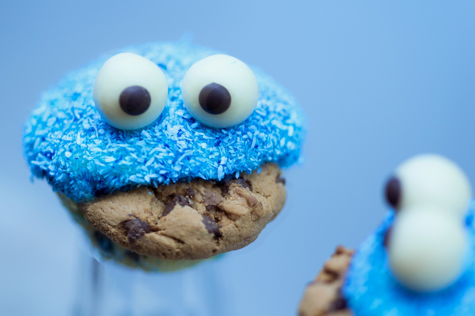 Das Plugin „I don’t care about Cookies“ lässt Cookie-Warnungen verschwinden und nimmt alle Cookies automatisch an. 