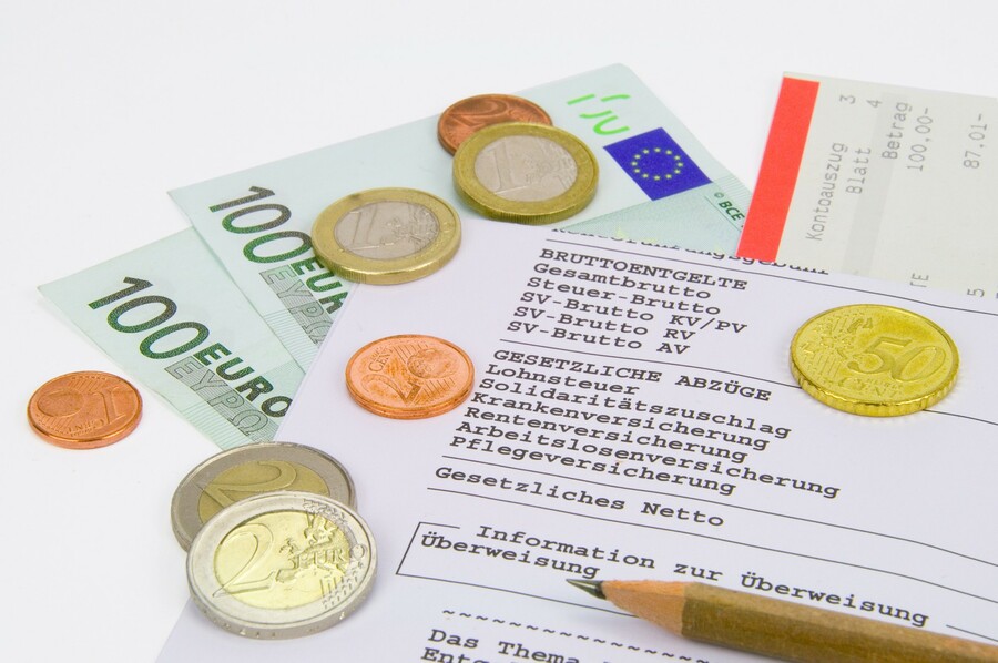 Bis zu einem Einkommen von 1300 Euro monatlich müssen Arbeitnehmer nur reduzierte Sozialversicherungsbeiträge zahlen.