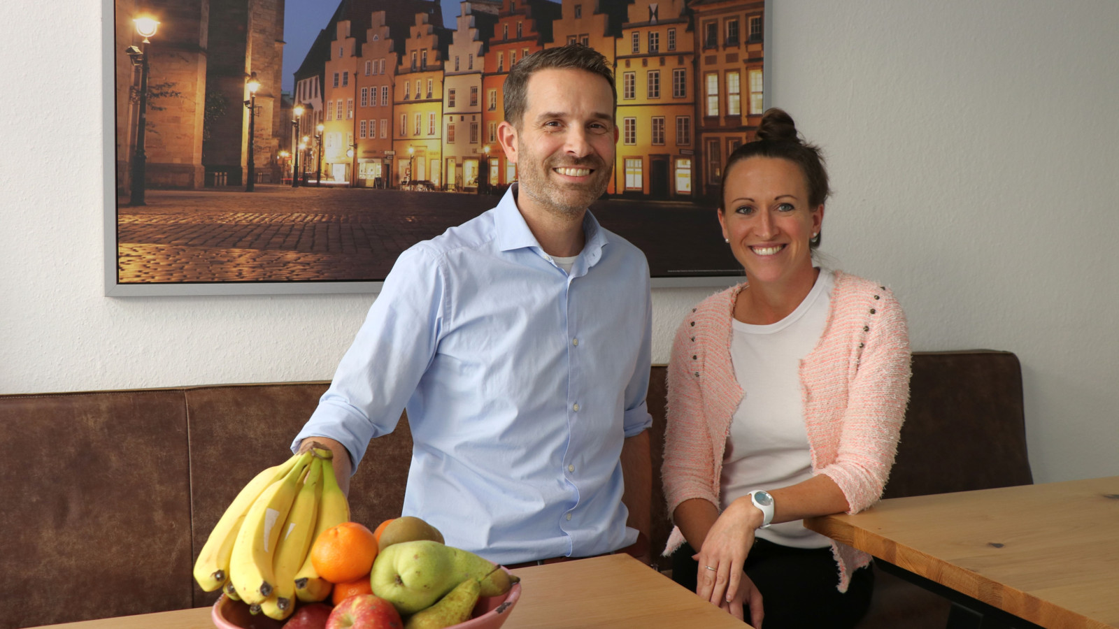 Für sie geht Gesundheit im Betrieb über den Obstkorb hinaus: Marcel und Anne Albert von Elektrotechnik Korte.